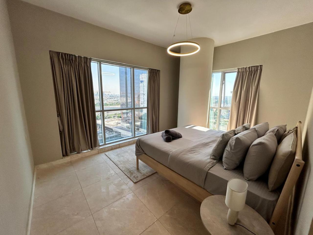 1br In Business Bay Close To Canal And Mall! Dubai