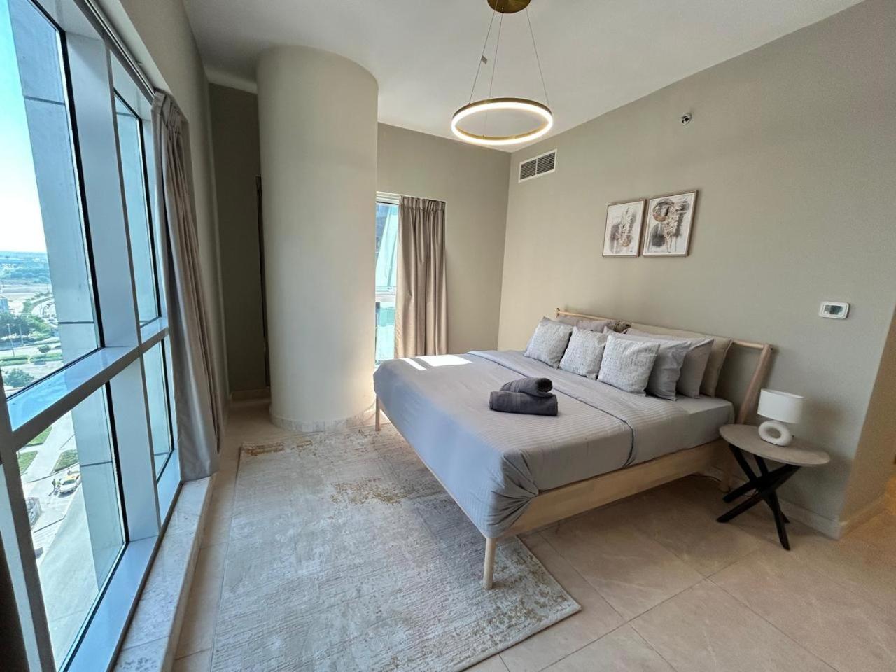 1br In Business Bay Close To Canal And Mall! Apartment Dubai