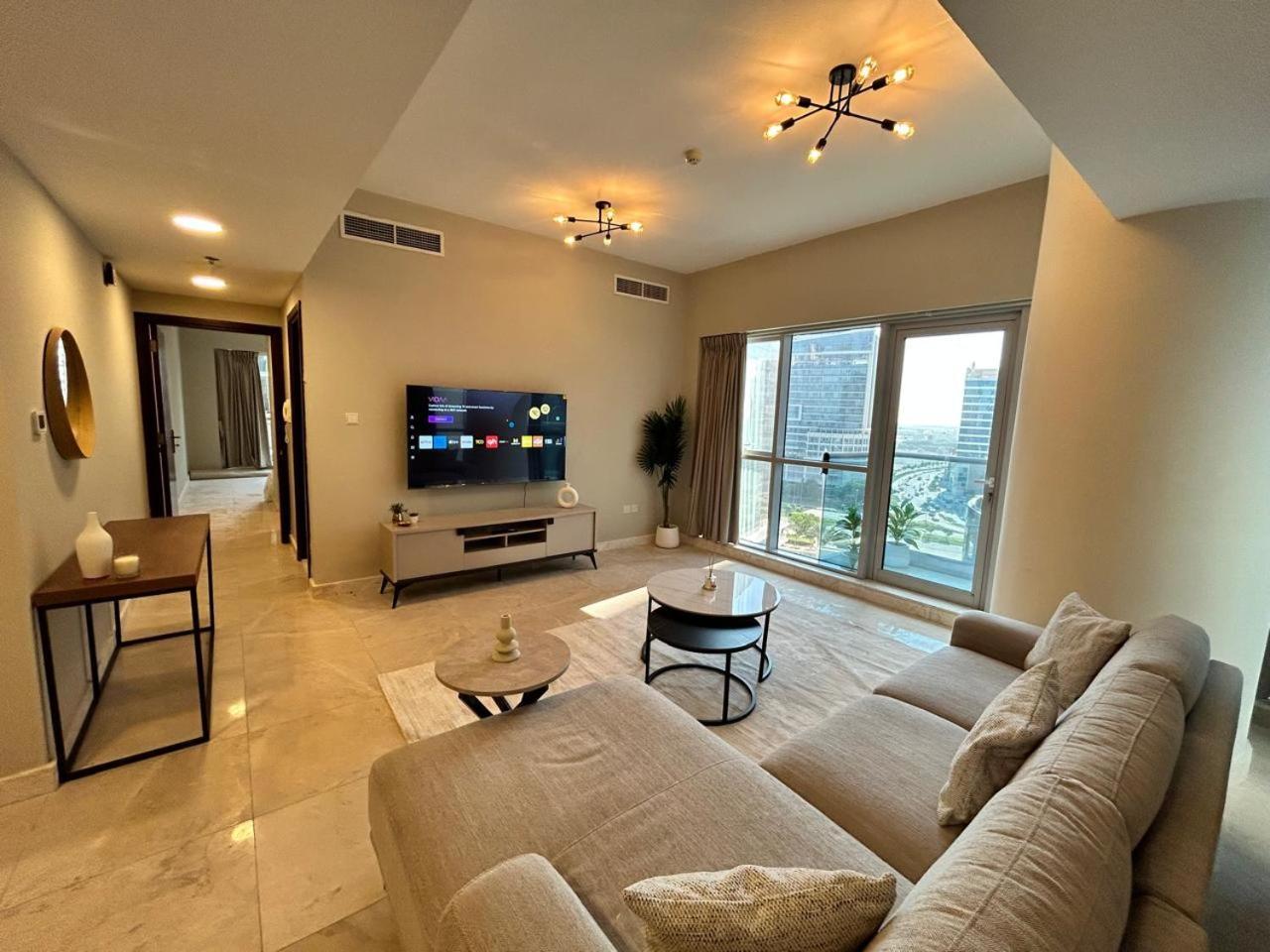 Apartment 1br In Business Bay Close To Canal And Mall! Dubai
